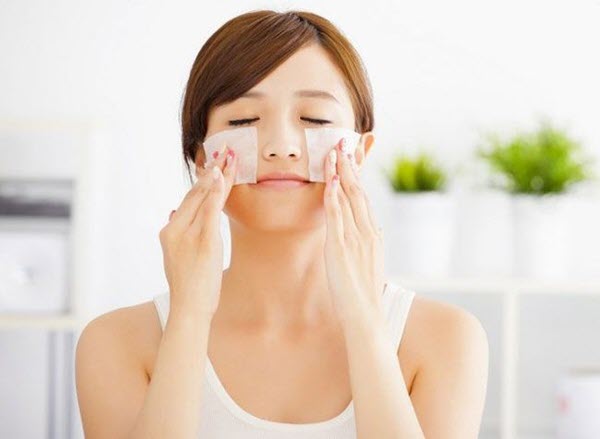 Top 10+ nước tẩy trang nao tốt nhất giúp làm sạch các bụi bẩn, bã nhờn bám trên da mặt