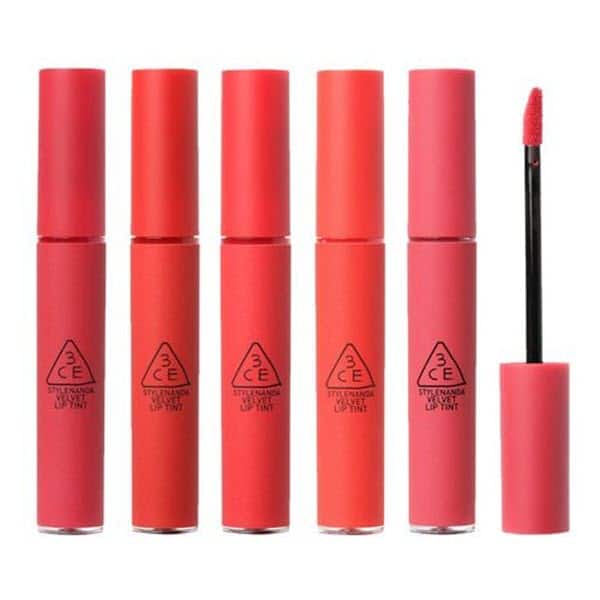 3CE Velvet Lip Tint là hãng son môi thuộc top tốt nhất bởi sự phù hợp với làn môi các cô nàng Châu Á