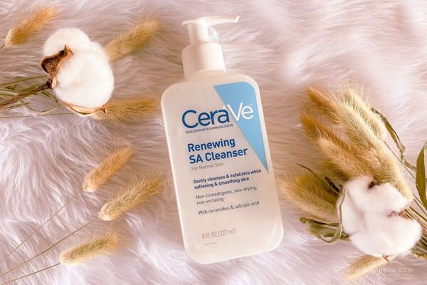 Sữa rửa mặt Cerave hỗ trợ tẩy tế bào chết hóa học