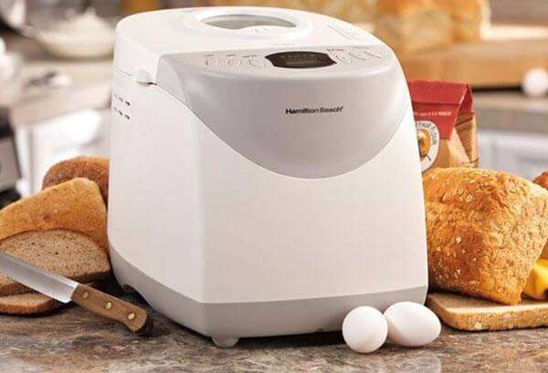 Máy làm bánh mì giúp tạo nên những mẫu bánh thơm ngon, bổ dưỡng tại nhà
